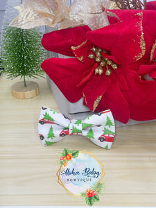 Christmas Snug Bug Clip-On Bow Tie